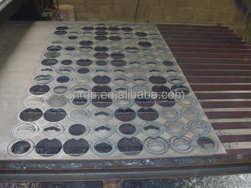 Schwarze Bock CNC-Plasma-Brennschneiden-Maschine für Blechtafel