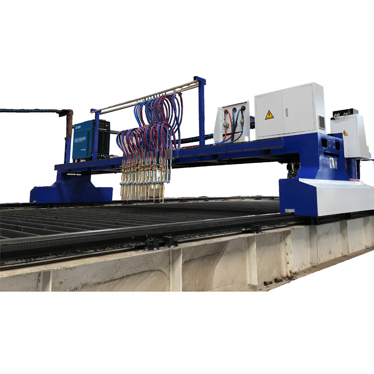 10,4 der Fackel-Brennschneiden-Maschine F2300B Zoll CNC multi Flammenschweißungs-Plasmaschneider